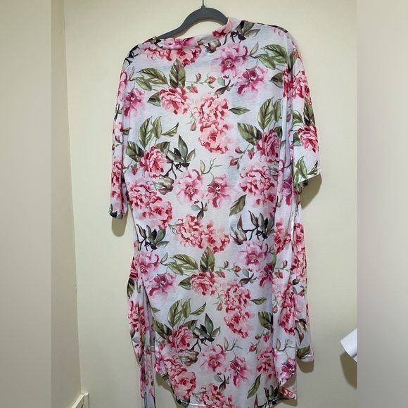 Show Me Your Mumu Pink cute Floral women’s robe with tie belt. OS 100% polyester - Picture 10 of 12